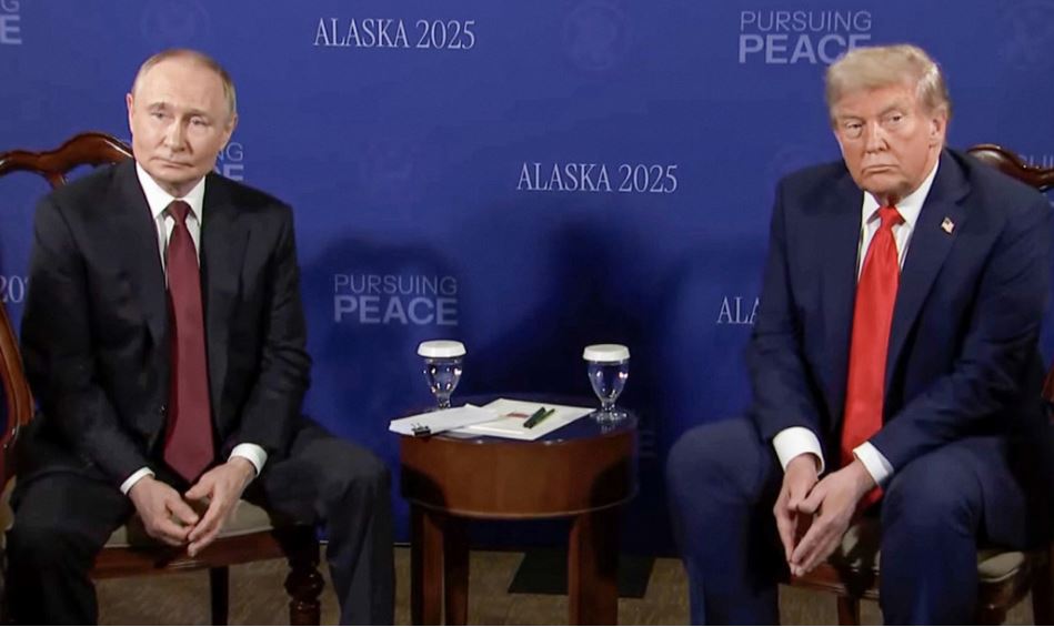 Comienza la histórica reunión de Putin y Trump en Alaska