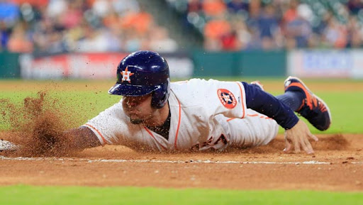 Altuve superó a David Concepción en bases robadas