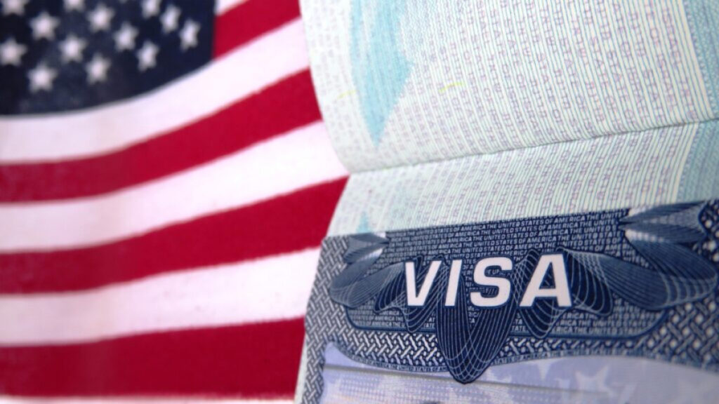 EEUU pedirá hasta $15 mil de depósito a algunos solicitantes de visas de turismo