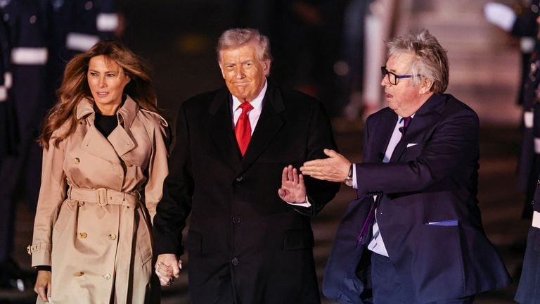 Trump llega a Reino Unido para una visita de Estado