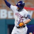 José Altuve llegó a 25 bambinazos en la presente temporada