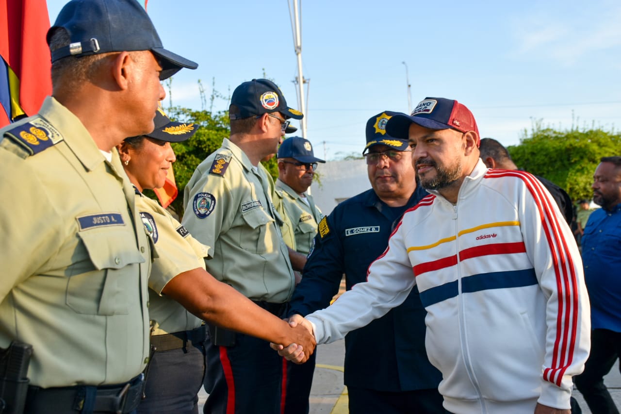 Alcalde Héctor Soto supervisa las instalaciones de Polisur y ajusta los planes de protección
