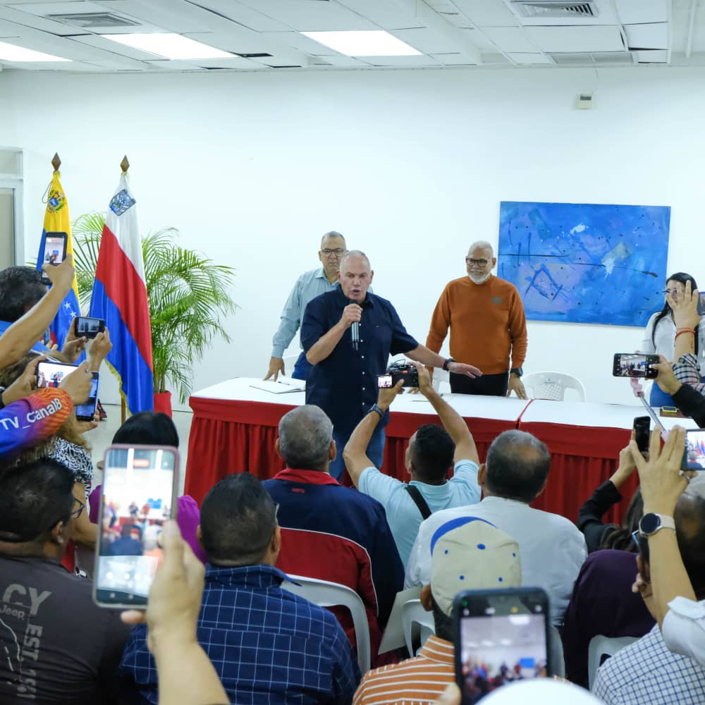 Alcalde Gian Carlo Di Martino aumenta a 5 mil el seguro de salud de los empleados público de Maracaibo