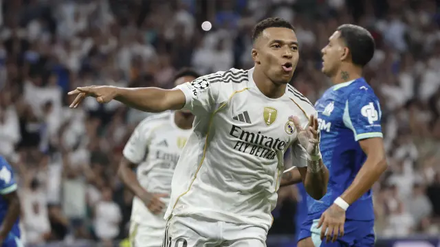 Mbappé lideró remontada en el debut del Real Madrid en Champions