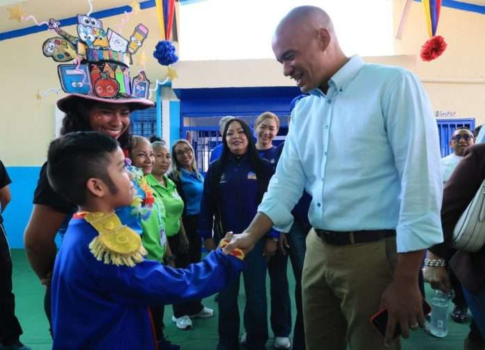 Ministro de Educción exige cumplimiento del calendario escolar en todas las instituciones educativas del país