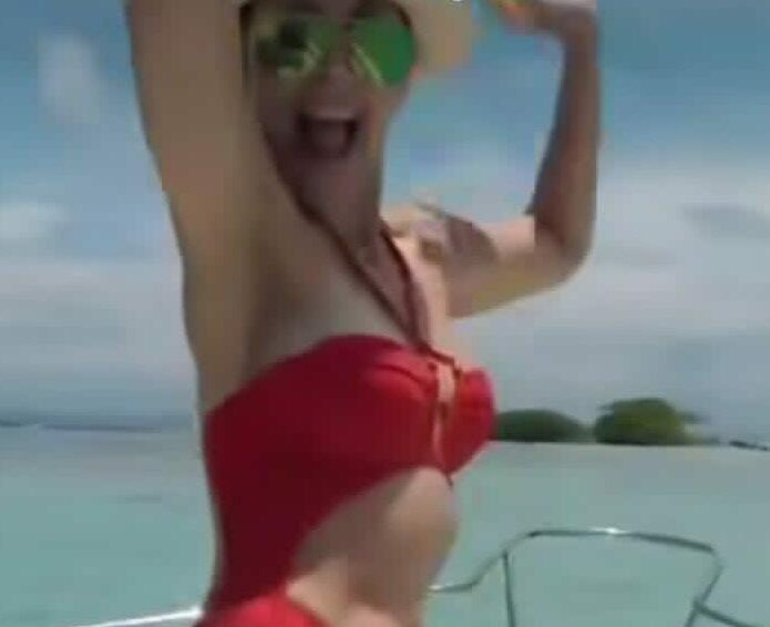 Y así el mar de Morrocoy se rinde ante Emma Rabbe