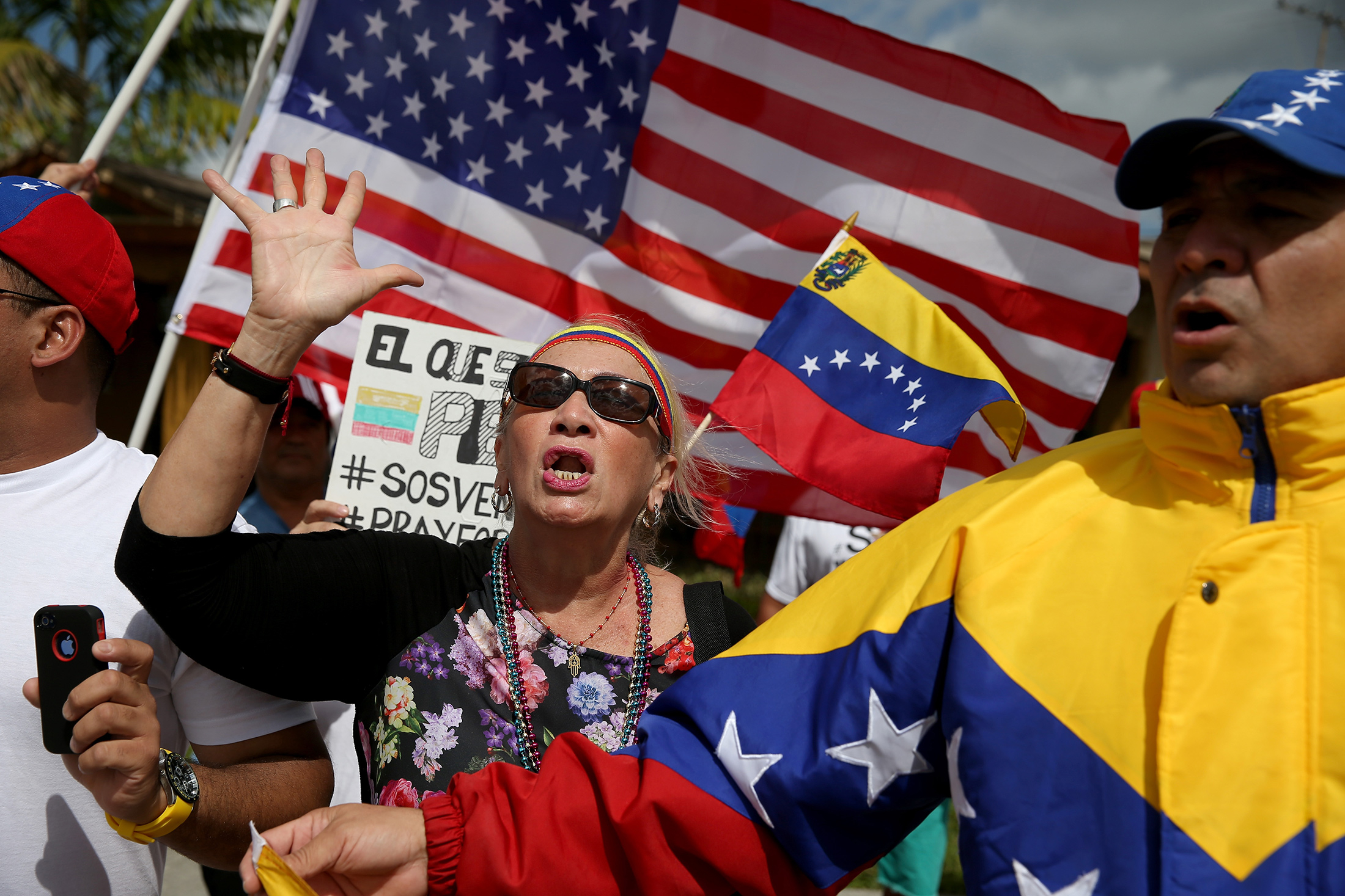 Juez federal ordena al Gobierno de Trump cumplir con el restablecimiento del TPS para venezolanos