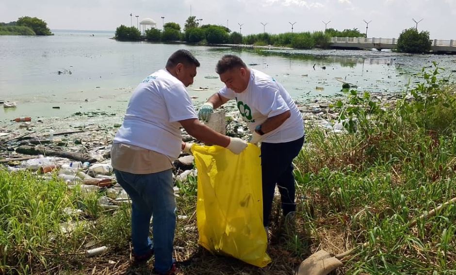 EcoAlianza en Maracaibo trabaja para sanear las orillas del Lago
