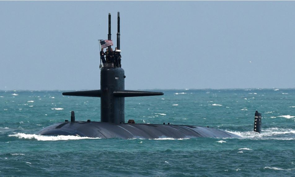 Trump reveló que EEUU fue “amenazado por Rusia” y que respondió enviando un submarino nuclear