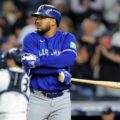 Anthony Santander se perderá el segundo duelo frente a Marineros por rigidez en la espalda