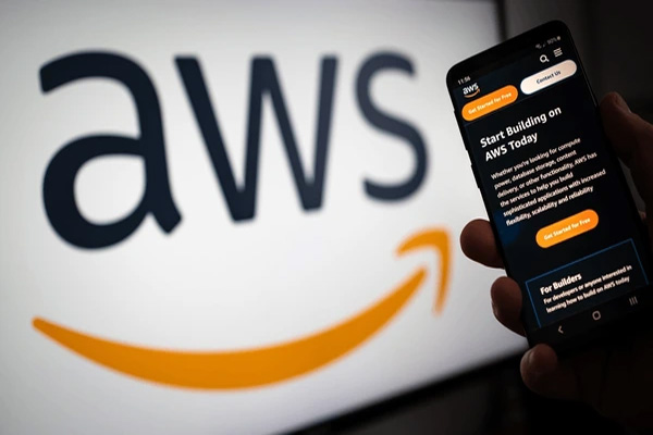 Amazon Web Service restablece la mayoría de sus servicios tras falla masiva