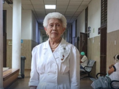 Enfermera venezolana de 94 años recibe la máxima distinción de la Cruz Roja