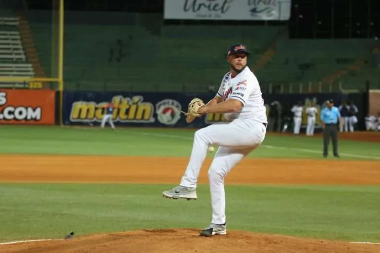Caribes se llevó la victoria ante Bravos y dividió en Puerto La Cruz