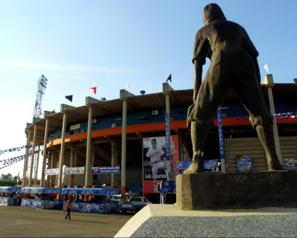 ¡Todo Listo! Águilas del Zulia debuta en la temporada ante Tiburones en 