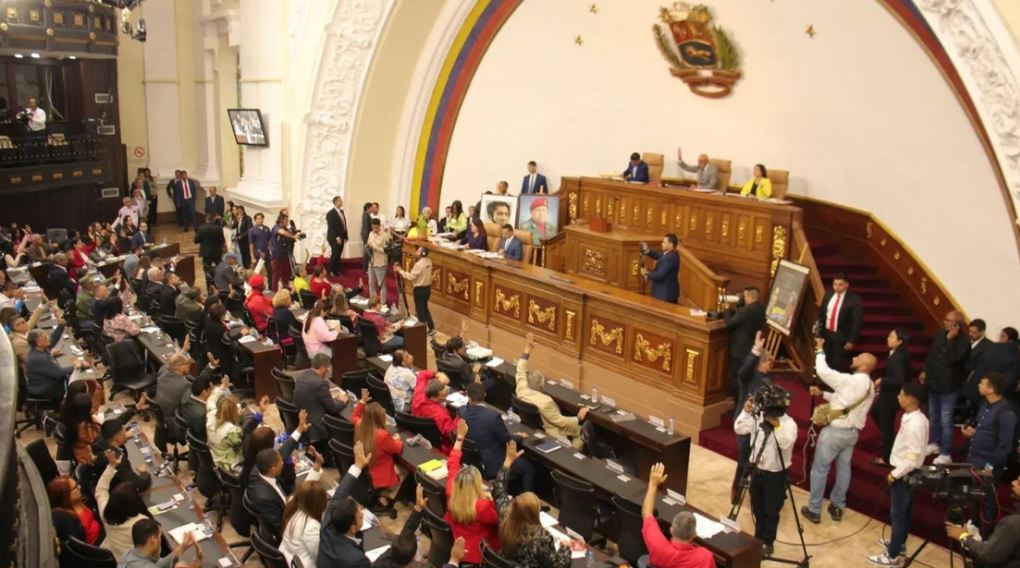 Asamblea Nacional declara persona non grata a primera ministra de Trinidad y Tobago