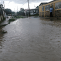 Cabimas inundada por las fuertes lluvias registradas desde esta madrugada