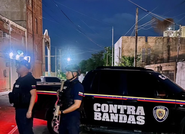 Amenazaron a un hombre con una pistola en plena vía de Cuatricentenario