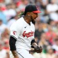 Emmanuel Clase reforzará el pitcheo de los Tiburones de La Guaira