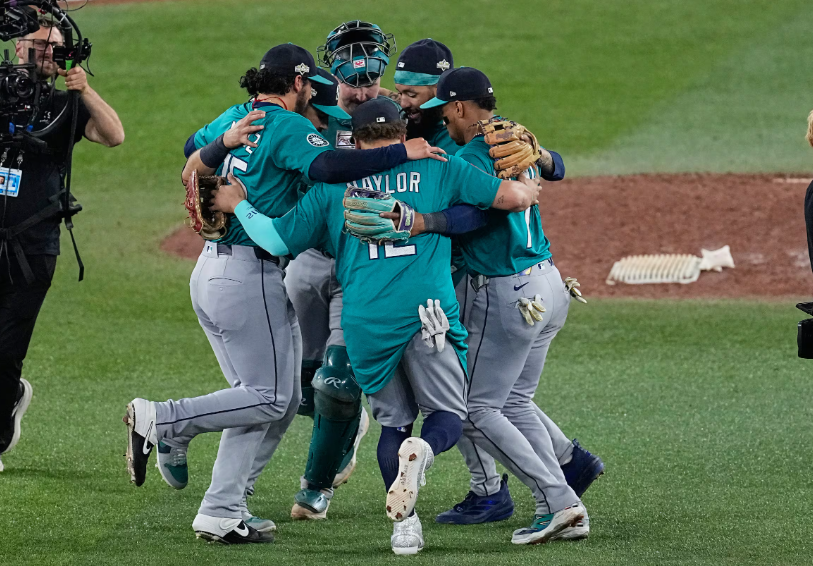 Serie de Campeonato: Bazardo se apuntó el triunfo en victoria de Marineros ante Azulejos