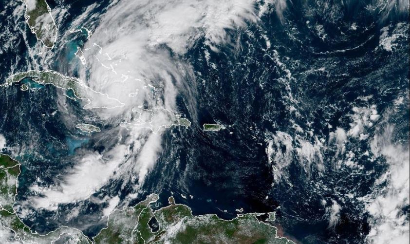 Melissa se degrada a categoría dos tras salir de Cuba rumbo a las Bahamas