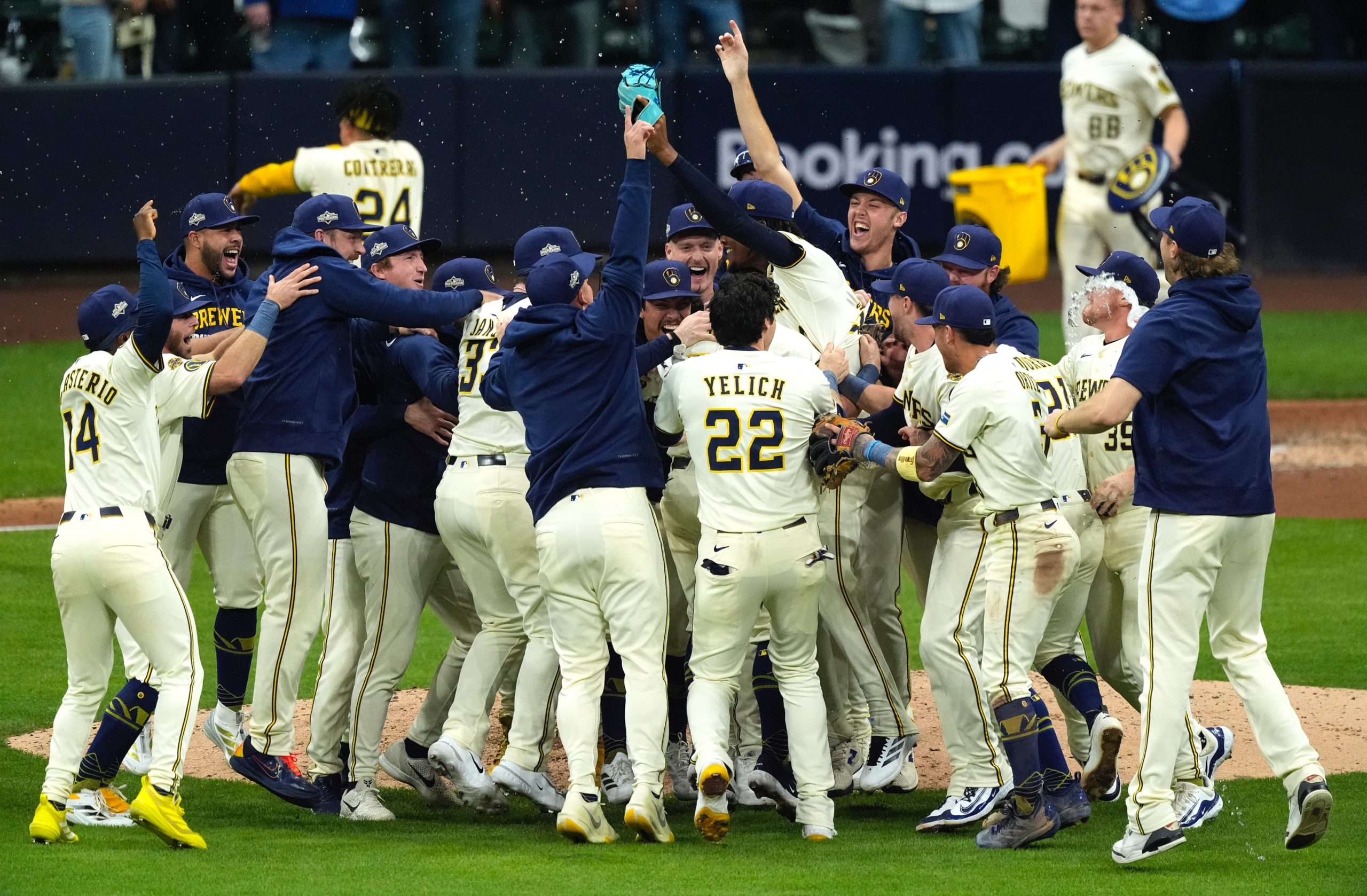 Los Cerveceros de Jackson Chourio avanzan a la Serie de Campeonato de la Liga Nacional