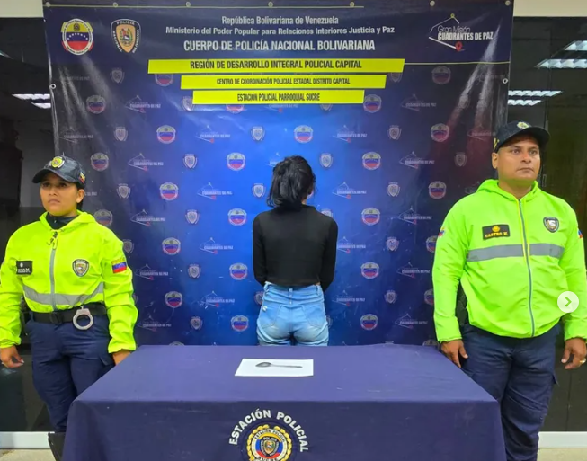 Mujer quemó con una cuchara caliente el rostro de su hijo de 4 años en Caracas