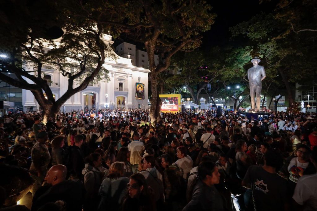 Comienza vigilia para celebrar la canonización del Dr. José Gregorio Hernández y Carmen Rendiles en Caracas