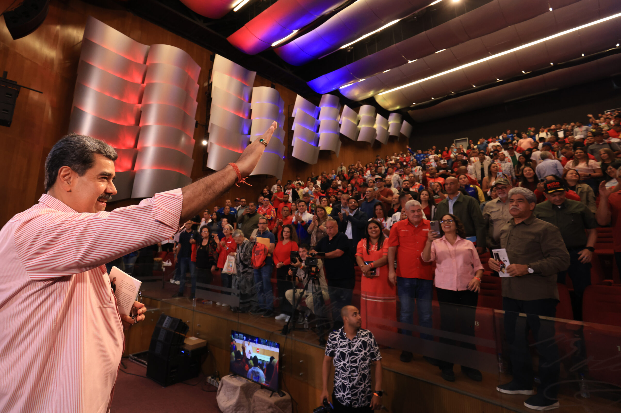 Presidente Maduro agradeció al papa León XIV por llamar al diálogo ante tensiones entre EEUU y Venezuela