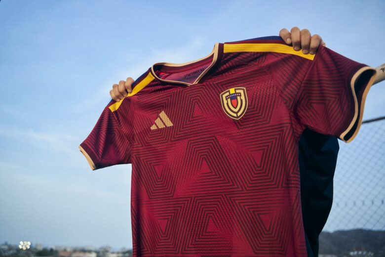 La Federación Venezolana de Fútbol revela el nuevo diseño de la camiseta de la Vinotinto