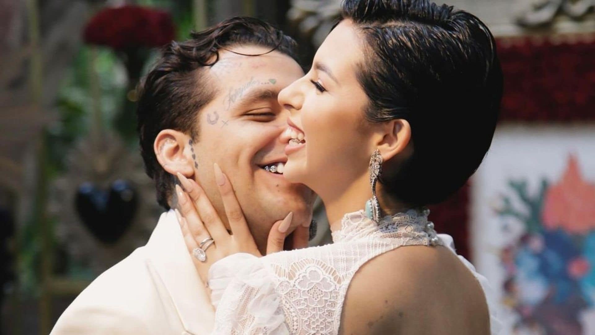 ¡Oficial! Ángela Aguilar anunció su boda con Christian Nodal