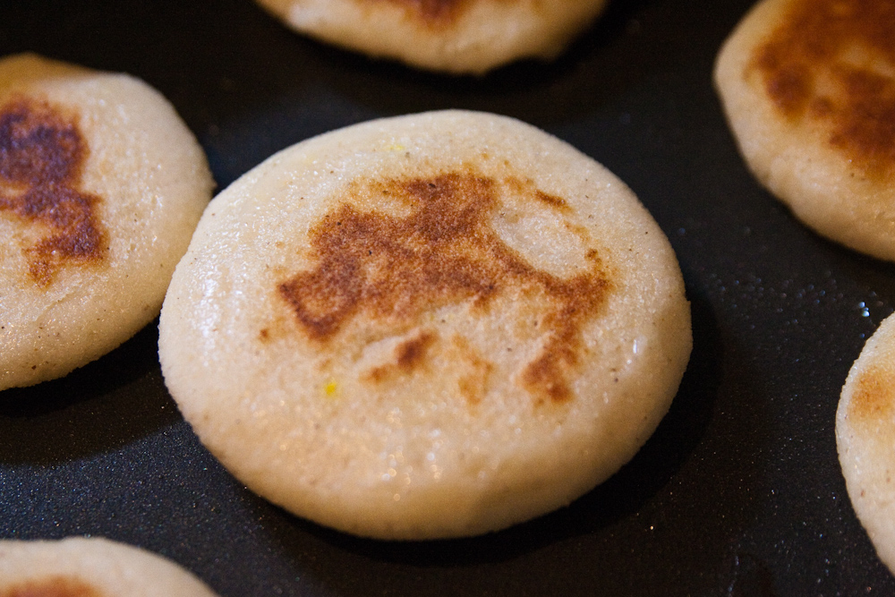 La arepa es la reina de las búsquedas: Trucos para que la harina no se rompa y te queden redonditas