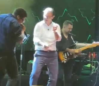 Confunden a rector universitario bailando vallenato con el presidente Gustavo Petro
