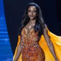 Miss Jamaica se encuentra en cuidados intensivos tras fuerte caída en Miss Universo