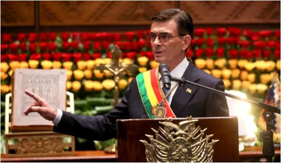 Rodrigo Paz Pereira asumió la presidencia de Bolivia con la promesa de “abrir el país al mundo”