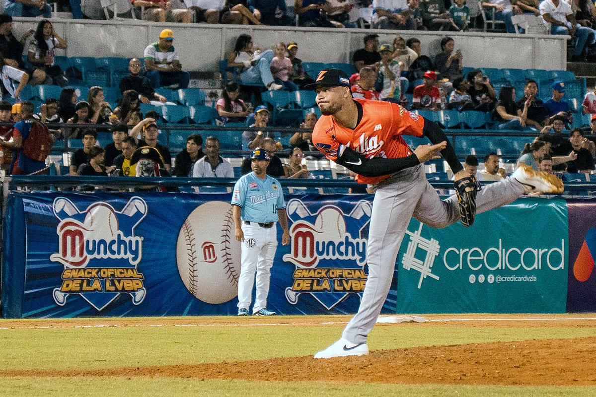 Águilas y Magallanes abren serie en Valencia