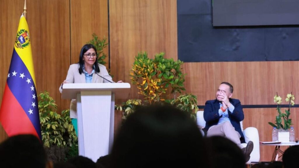 “El camino no es enviar barcos”: Delcy Rodríguez rechaza amenazas militares