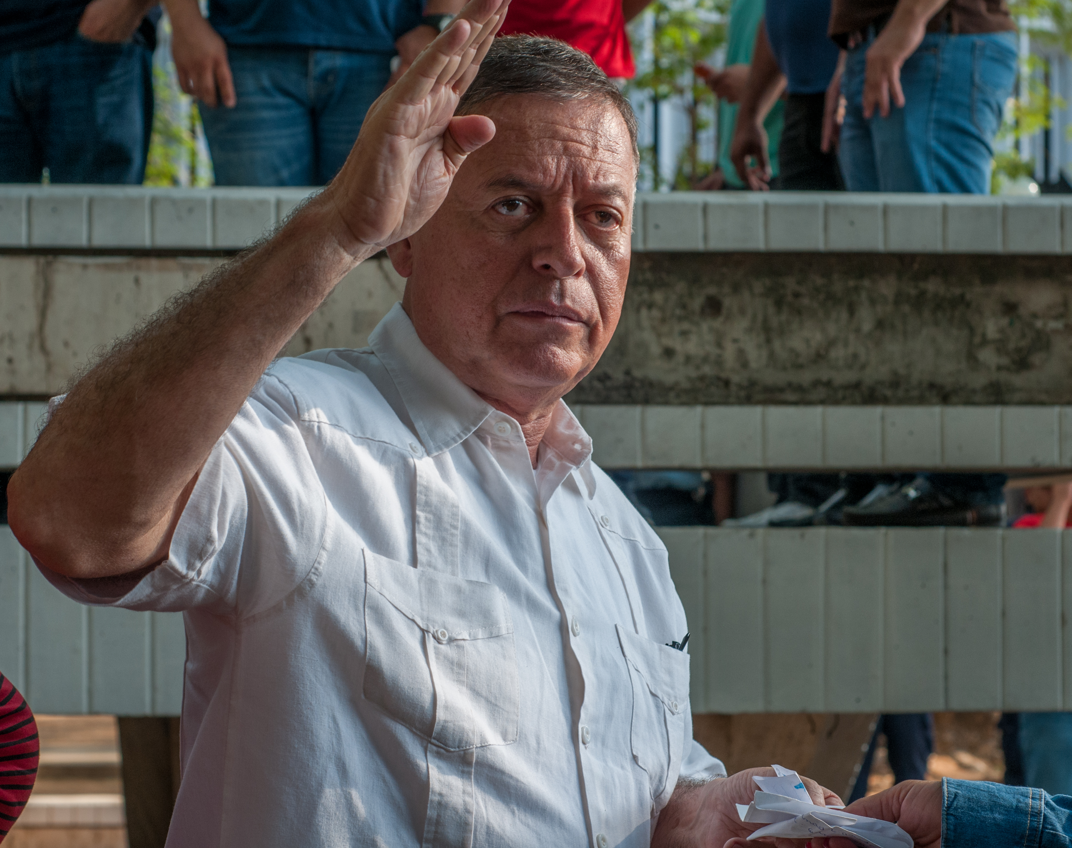 Francisco Arias Cárdenas cumple 75 años: Una vida entre la milicia y la política