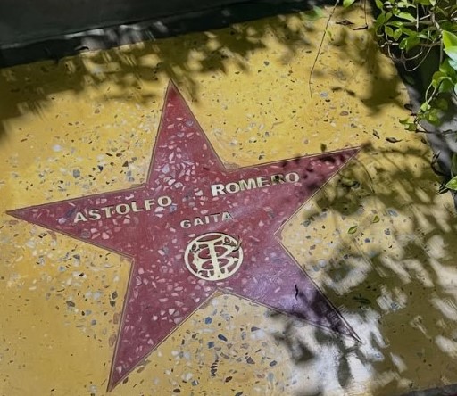 Astolfo Romero fue inmortalizado en el Paseo de las Estrellas del Teatro Baralt
