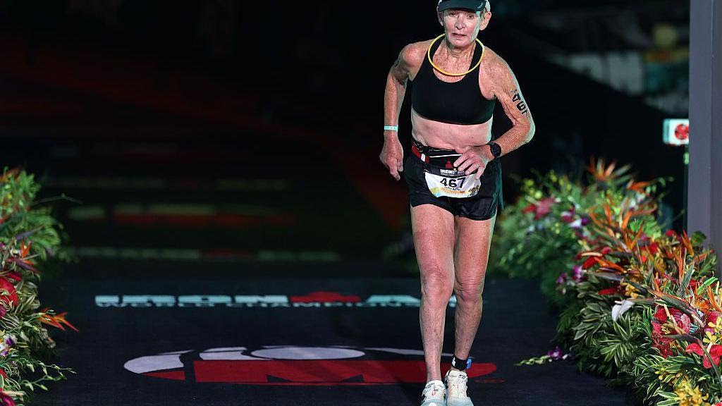 Natalie Grabow, la mujer de 80 años que se convirtió en la más longeva en terminar el IronMan