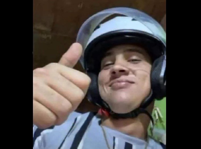 Un muerto y tres heridos dejó choque múltiple entre motorizados en rodada de 