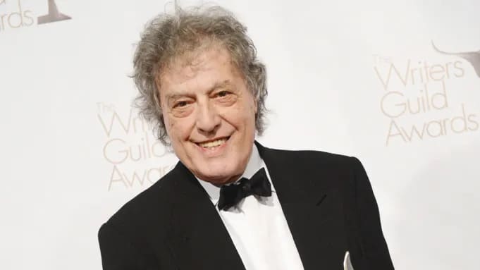 A los 88 años falleció Sir Tom Stoppard, el gigante dramaturgo que redefinió el teatro moderno