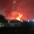 Voraz incendio arropó una fábrica de químicos en la Zona Industrial de San Francisco