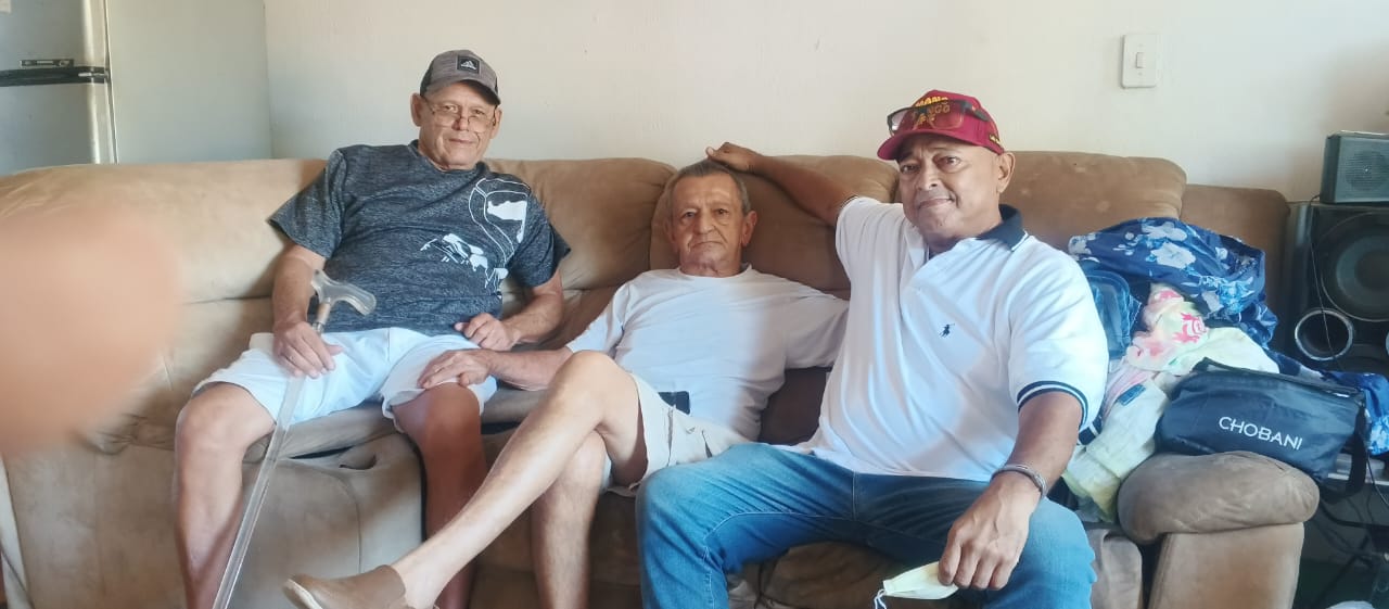 Glorias Deportivas de Venezuela – Subsede Zulia y Proyecto Deporte Soy Siglo 21 visitan a Guillermo 