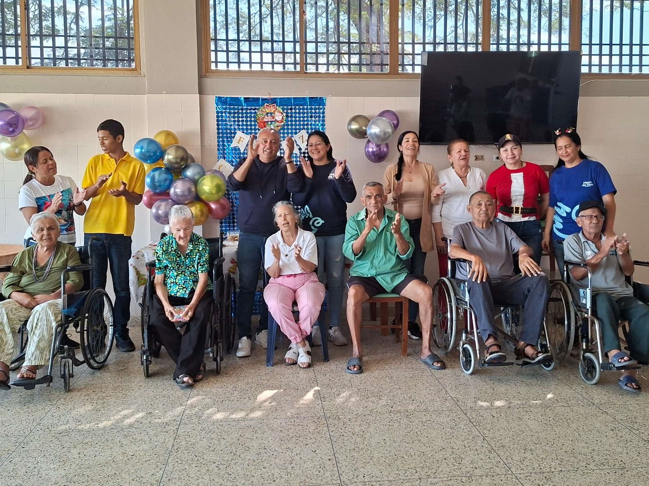 Belén en San Isidro: El compartir navideño que iluminó de felicidad a los ángeles longevos que habitan en el Hogar Santa Cruz