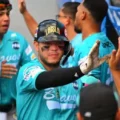 Bravos amplía su liderato en la liga tras derrotar a Tiburones en la UCV