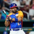 José Altuve estaría en duda para el Clásico Mundial de Béisbol