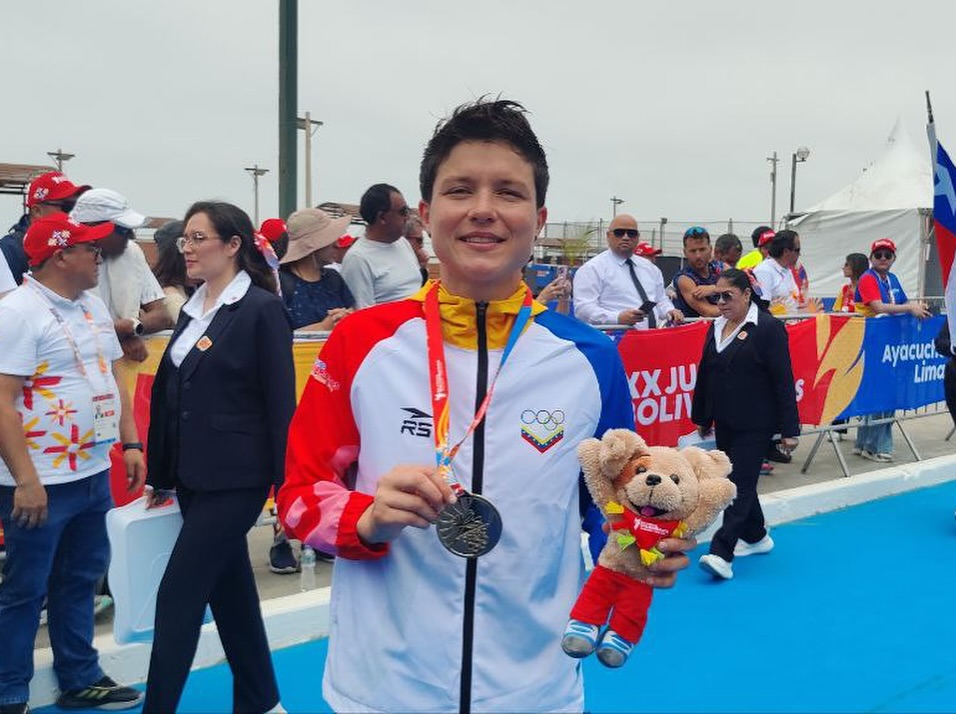Rosa Martínez se colgó la de oro en el triatlón femenino de los Juegos Bolivarianos