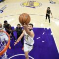 Lakers extienden su racha a siete triunfos tras derrotar a Pelicans