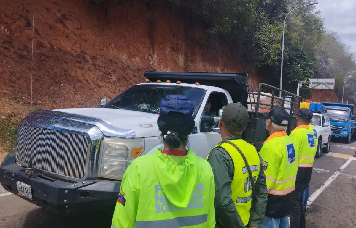 INTT anuncia restricción para los siguientes vehículos de carga pesada los días 24 y 25-Dic