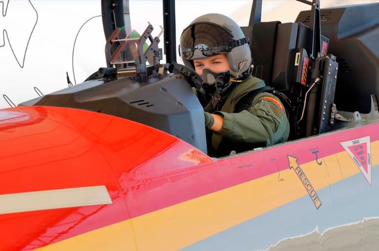 La Princesa Leonor hace historia: primer vuelo en solitario antes de sus vacaciones de Navidad
